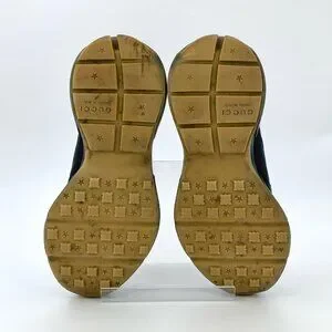 H9372 Gucci size 40 black logo lace-up shoes slightly worn Gucci | Shoes | H9372 Gucci Size 4 Black Logo Laceup Shoes  main image 2